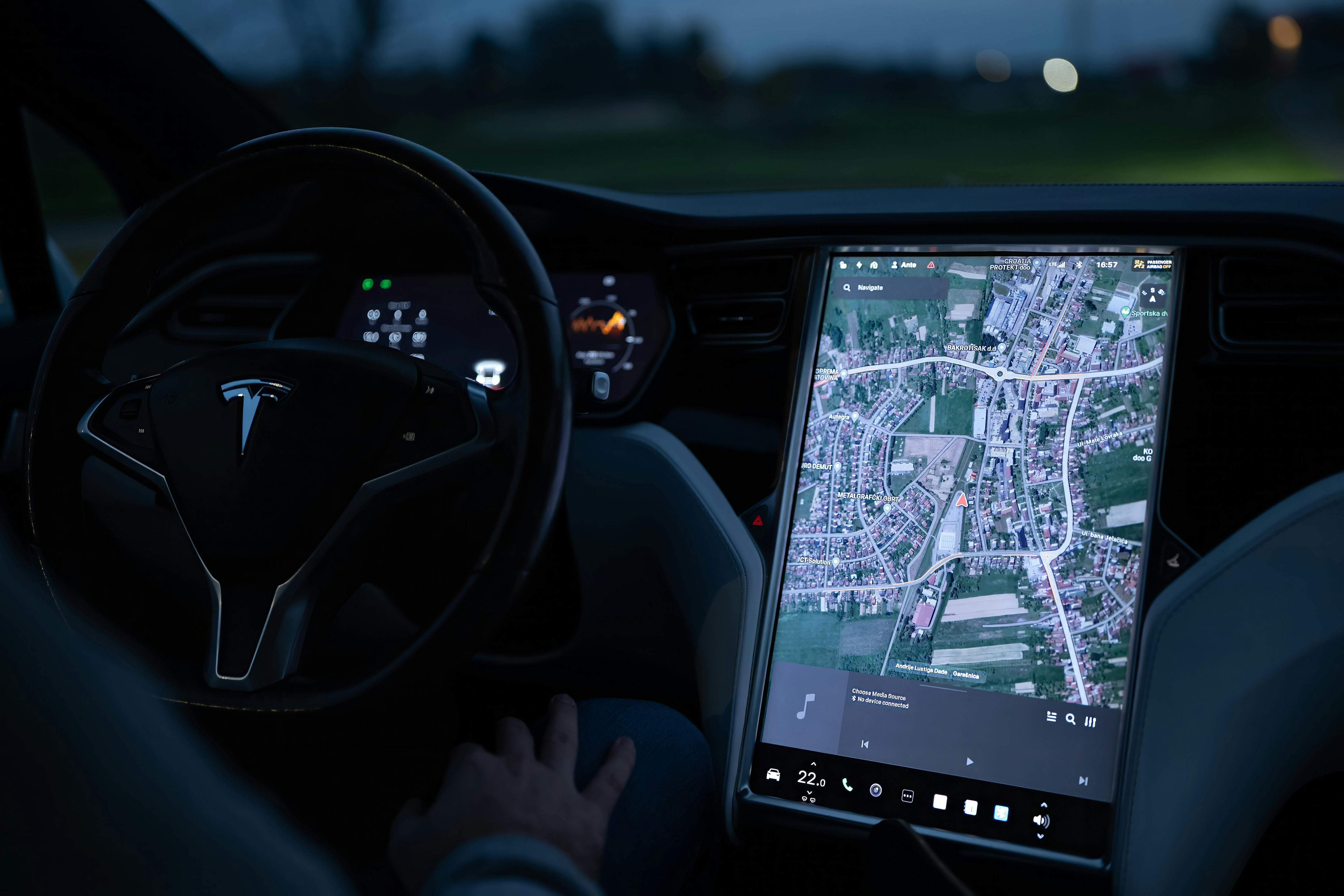 🔁 From Gas to Electric: A Beginner’s Guide to Switching to a Tesla in 2025